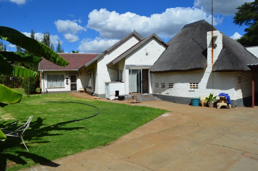 4 Bedroom Property for Sale in Stilfontein North West